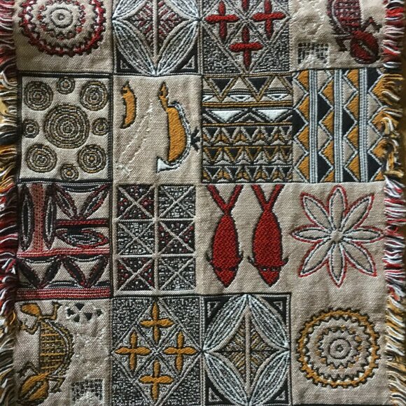 Australian Mythos Embroidered Table Runner - Picture 5 of 12